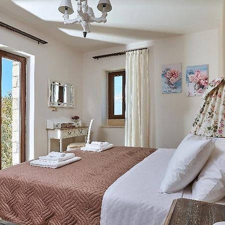 Orelia Cretan Villas & Deluxe Apartments Kamilári Exterior foto
